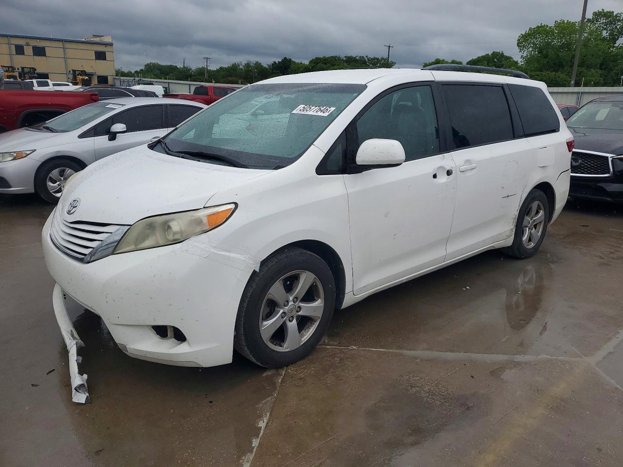 2016 TOYOTA SIENNA