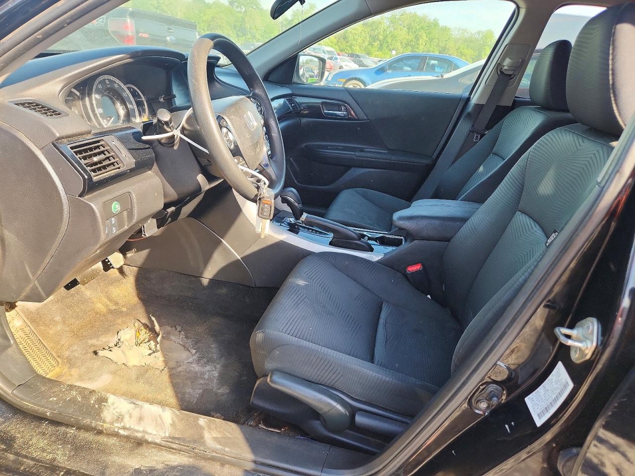 2016 HONDA ACCORD LX photo 7