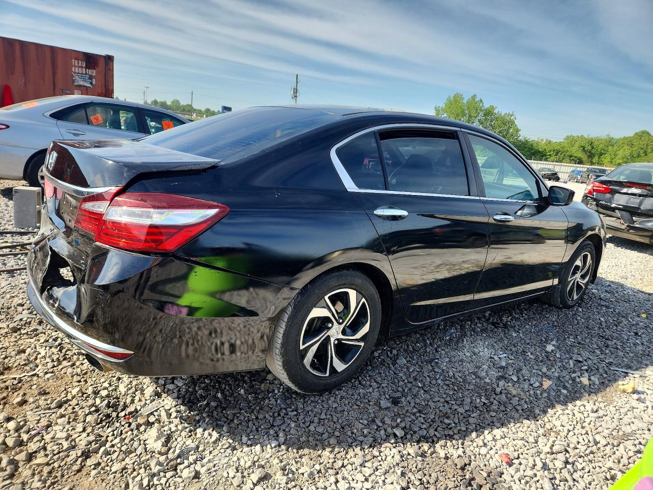 2016 HONDA ACCORD LX photo 3