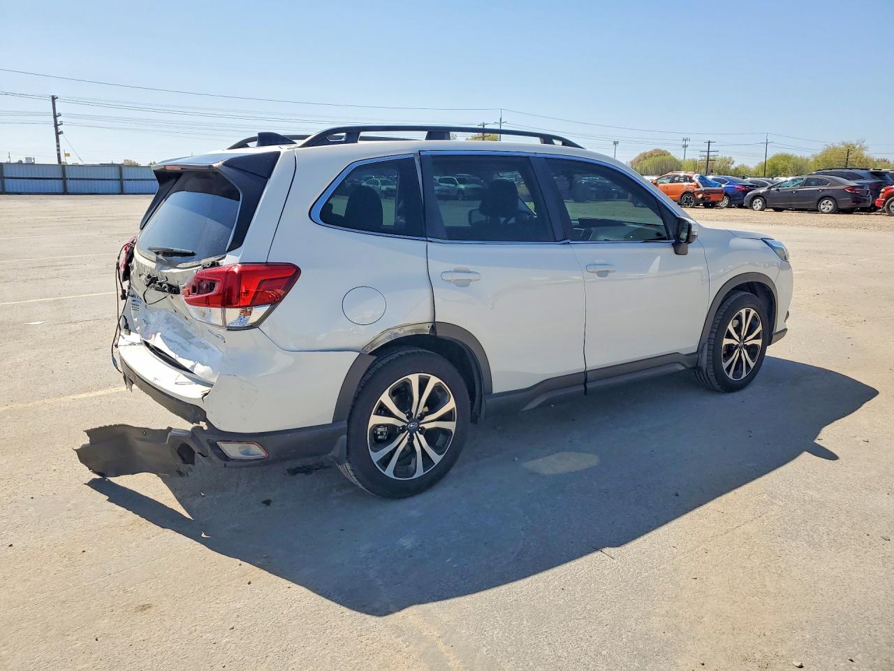 2024 SUBARU FORESTER photo 3