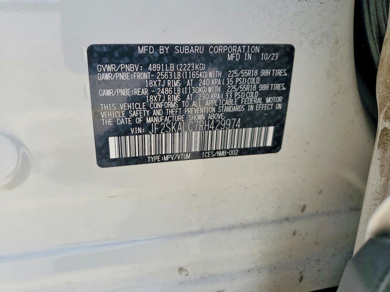 2024 SUBARU FORESTER photo 13