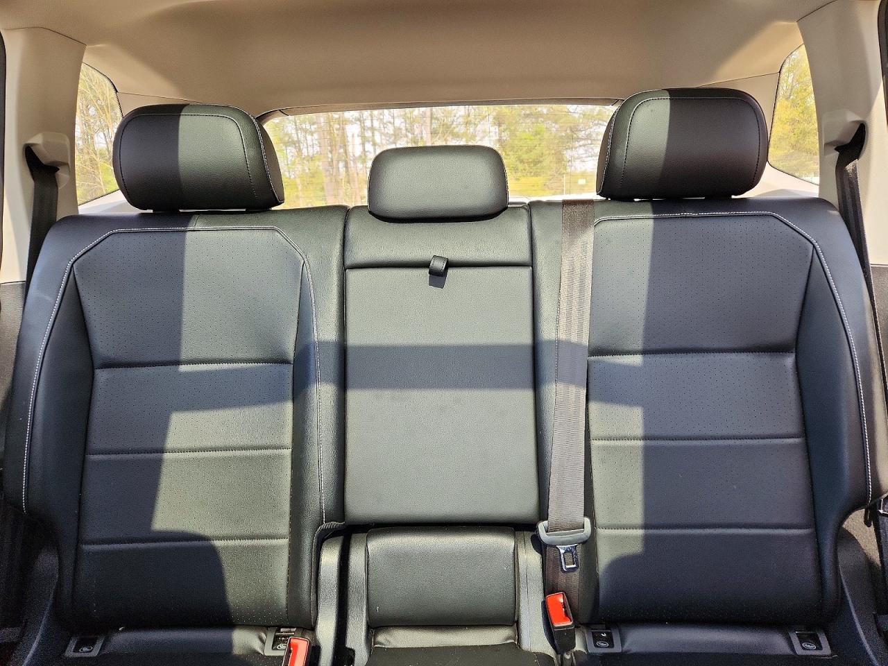2021 VOLKSWAGEN TIGUAN SE photo 19