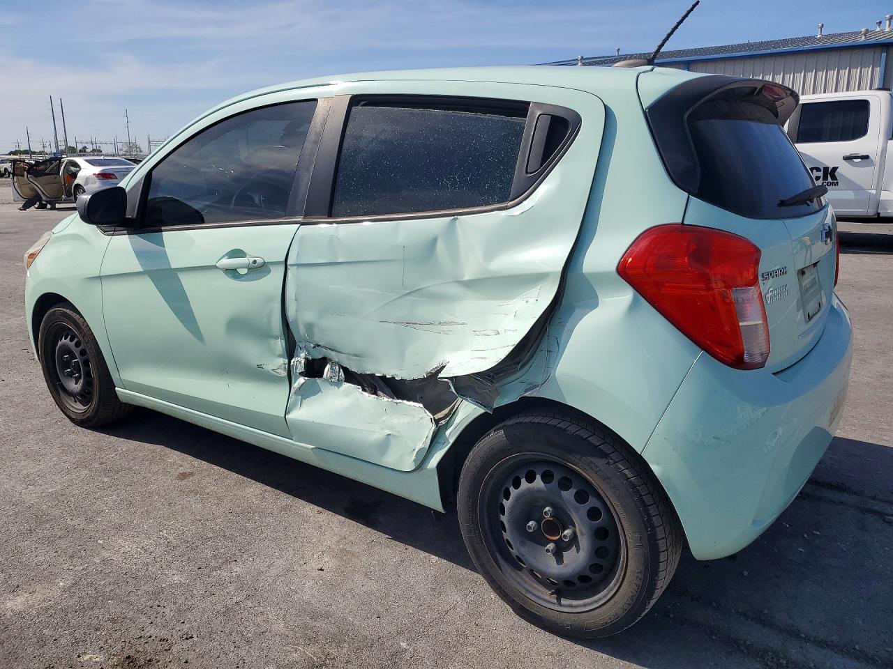 2017 CHEVROLET SPARK LS photo 2