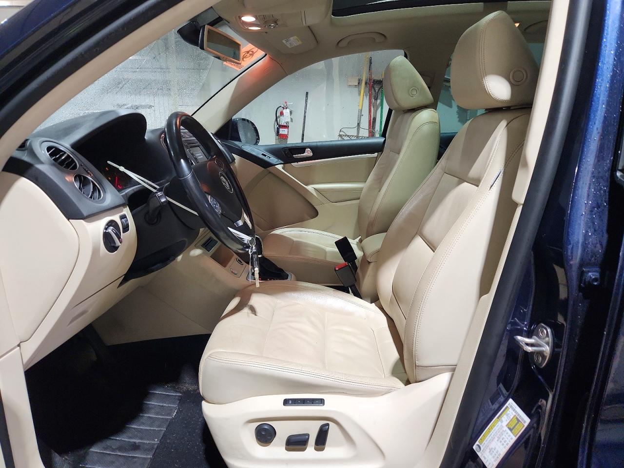 2013 VOLKSWAGEN TIGUAN S photo 13