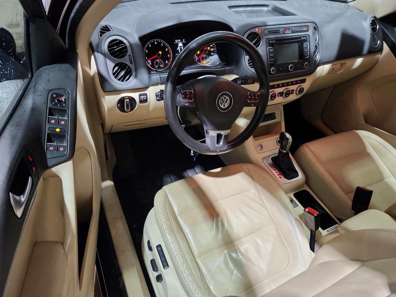2013 VOLKSWAGEN TIGUAN S photo 15