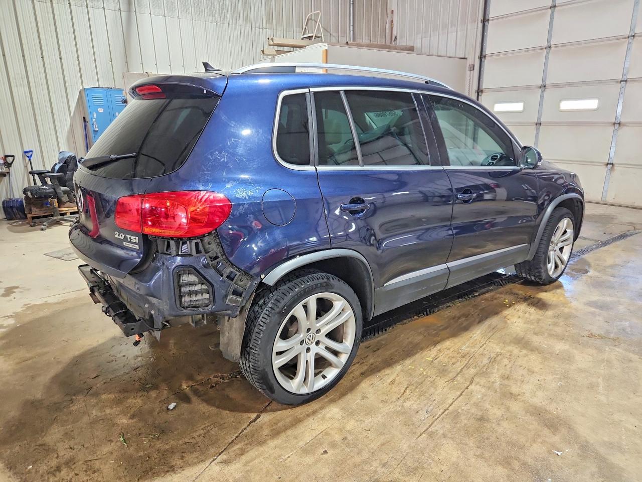 2013 VOLKSWAGEN TIGUAN S photo 5