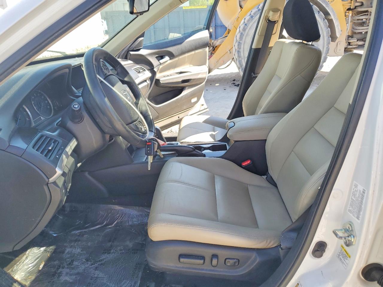 2013 HONDA CROSSTOUR EXL photo 7
