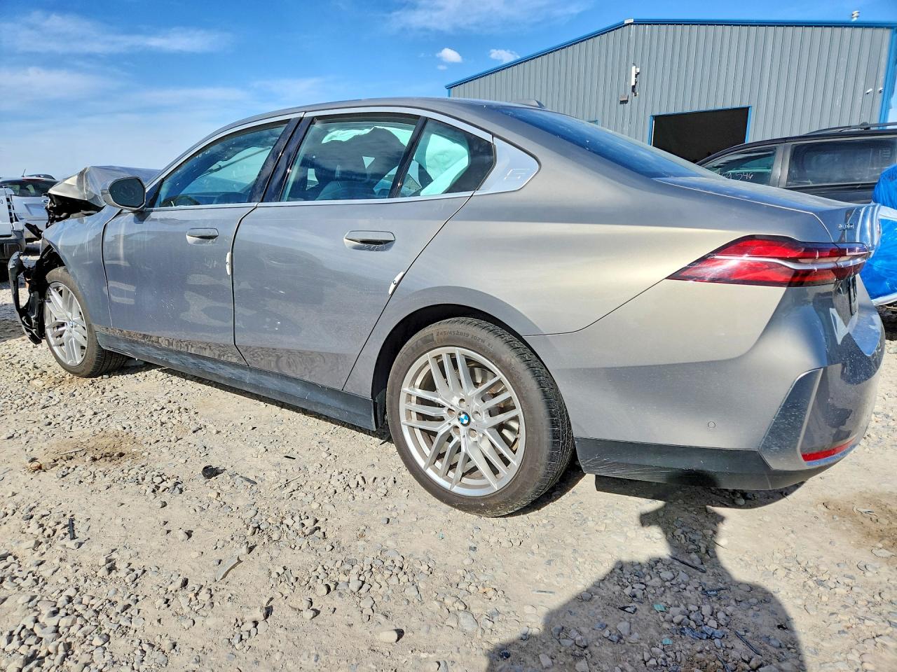 2024 BMW 530 XI photo 4