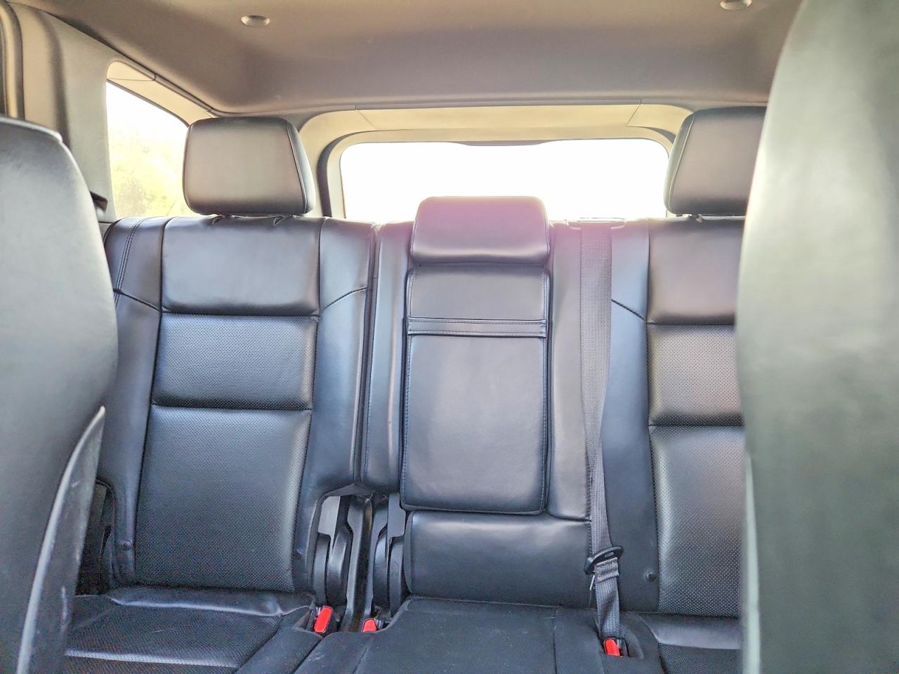2019 JEEP GRAND CHEROKEE OVERLAND photo 28