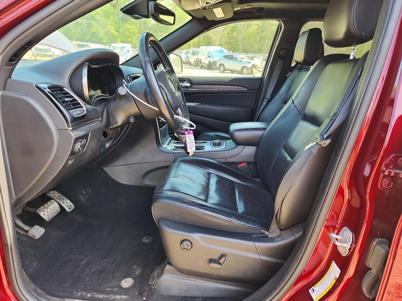 2019 JEEP GRAND CHEROKEE OVERLAND photo 19
