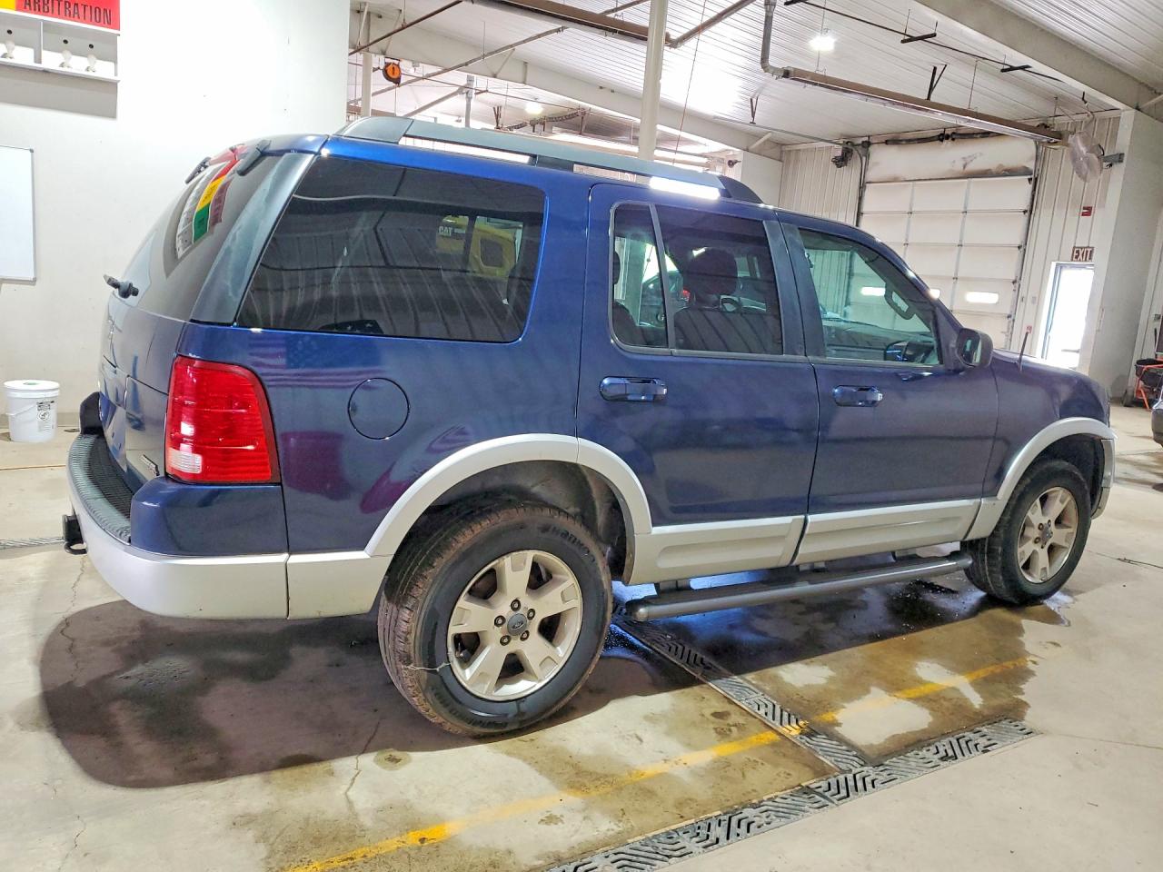 2005 FORD EXPLORER XLT photo 5