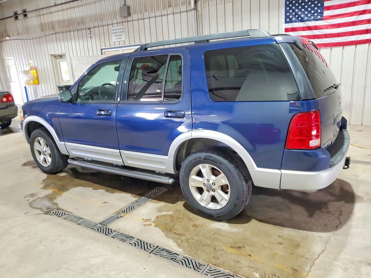 2005 FORD EXPLORER XLT photo 3