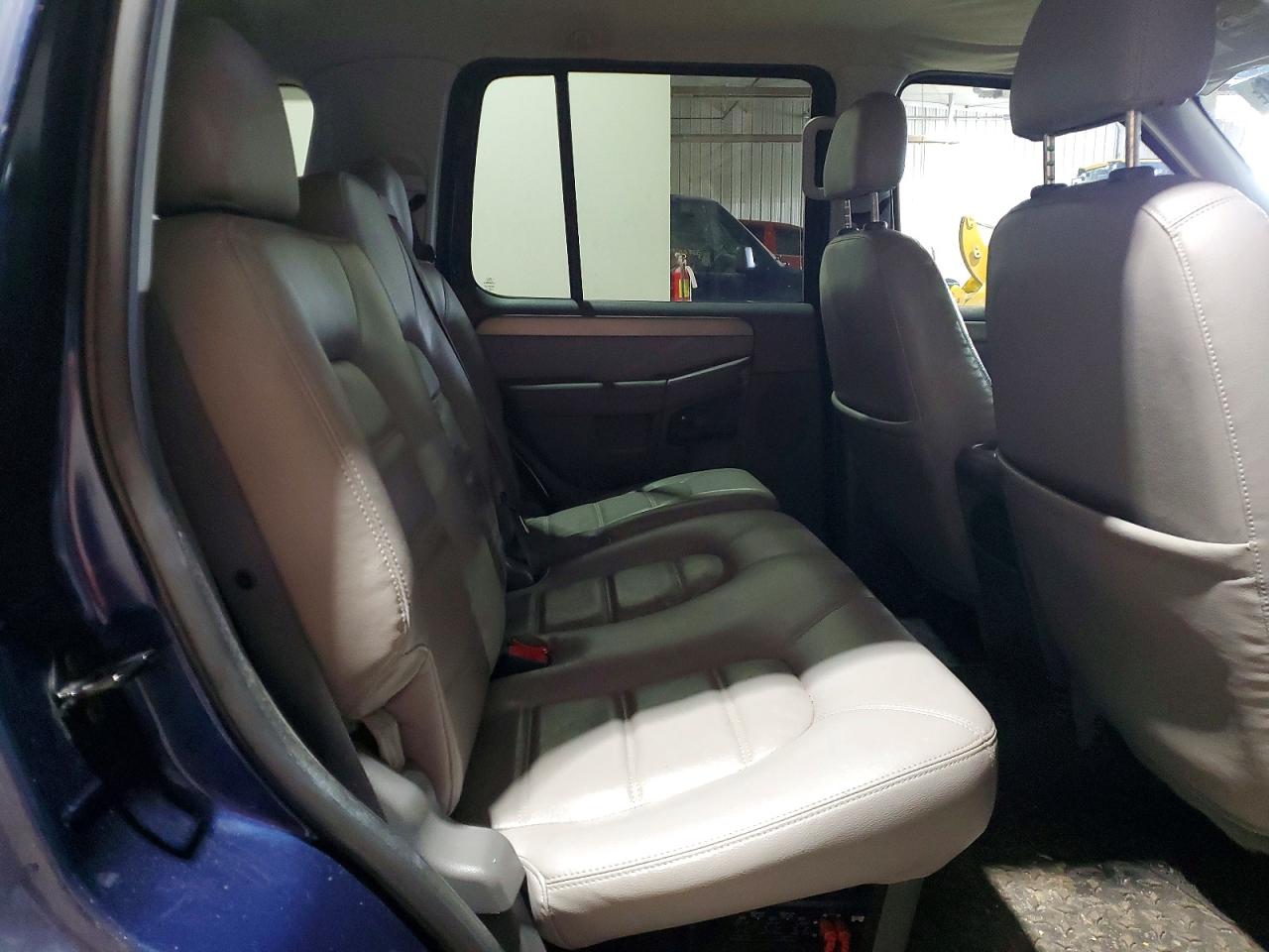 2005 FORD EXPLORER XLT photo 21