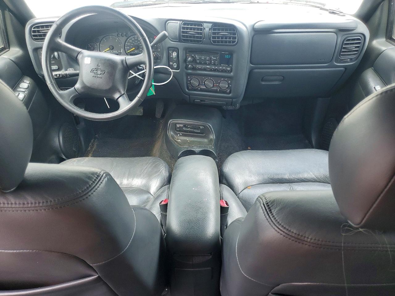 2001 CHEVROLET BLAZER photo 8