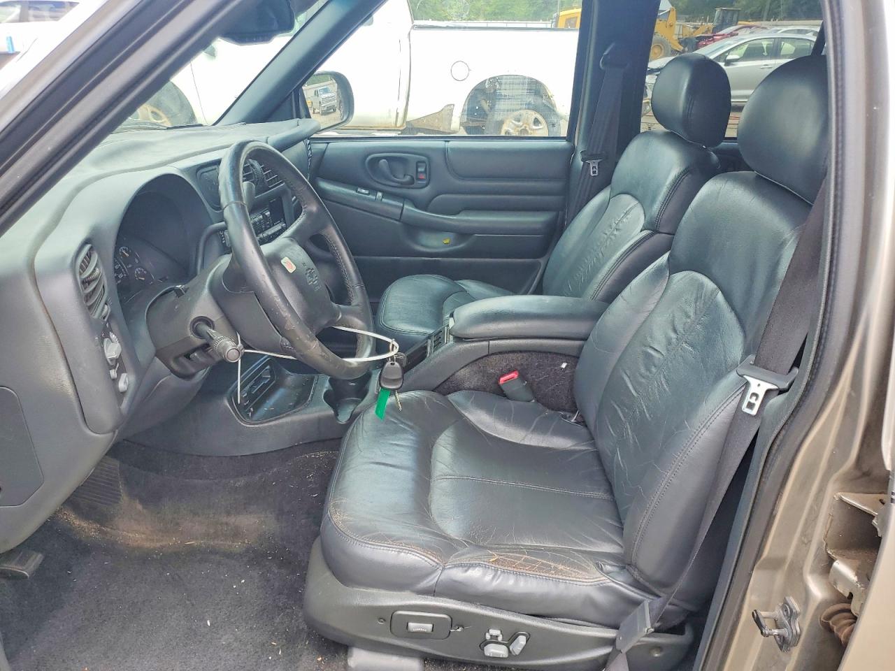 2001 CHEVROLET BLAZER photo 7