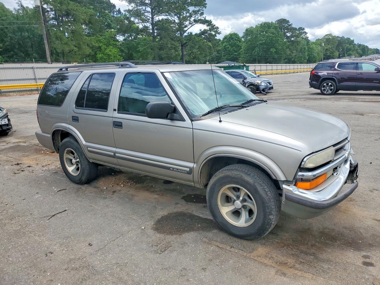 2001 CHEVROLET BLAZER photo 4