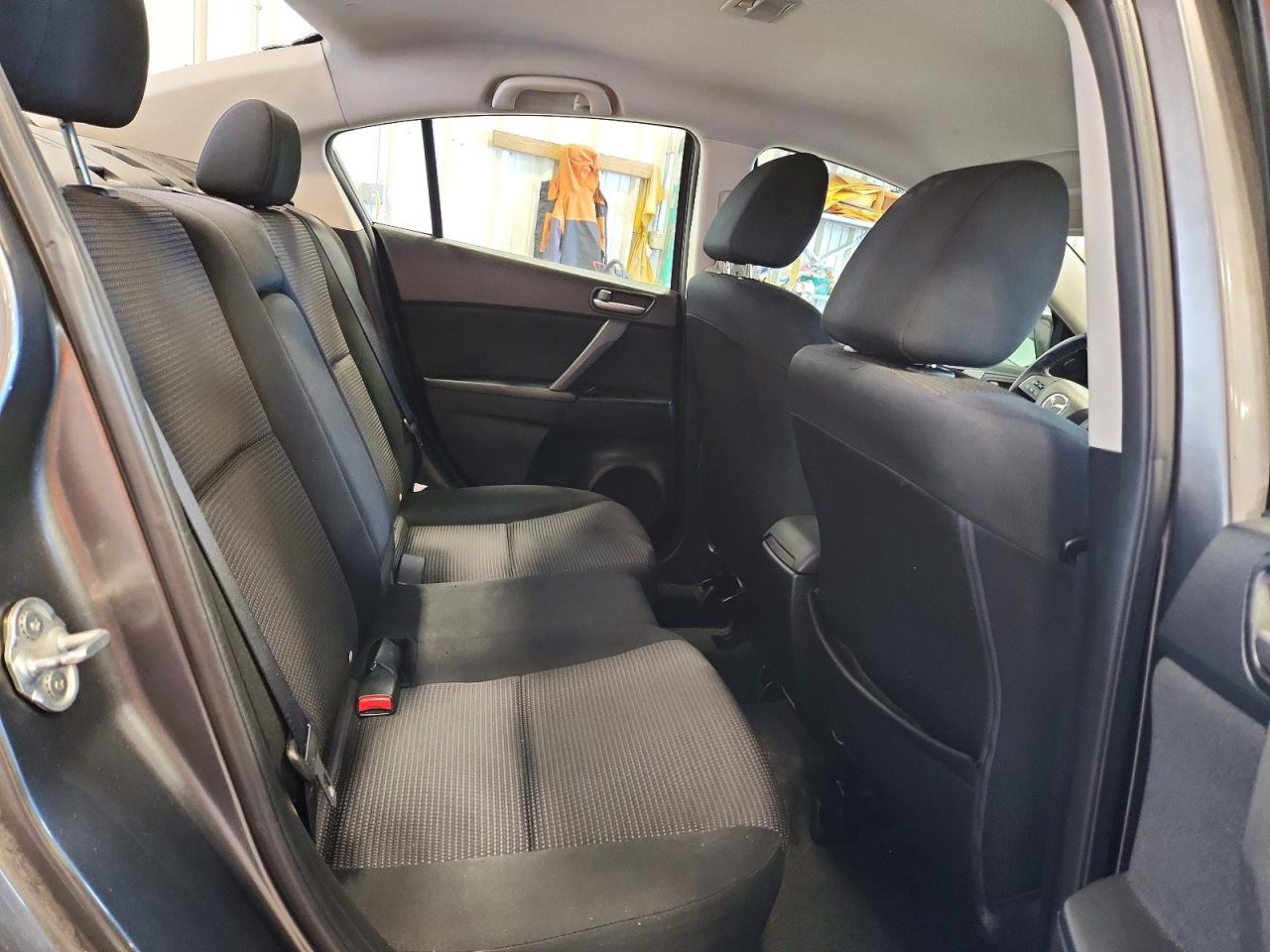 2013 MAZDA 3 I photo 28