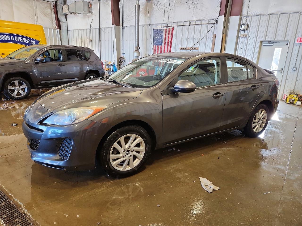 2013 MAZDA 3