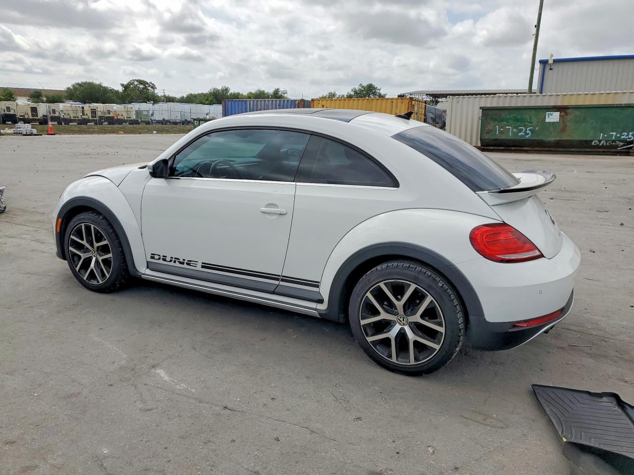 2016 VOLKSWAGEN BEETLE DUNE photo 4