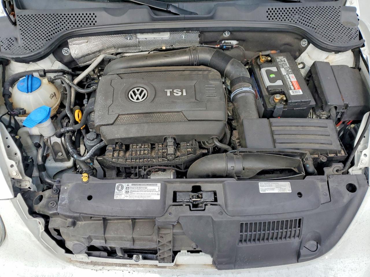 2016 VOLKSWAGEN BEETLE DUNE photo 31