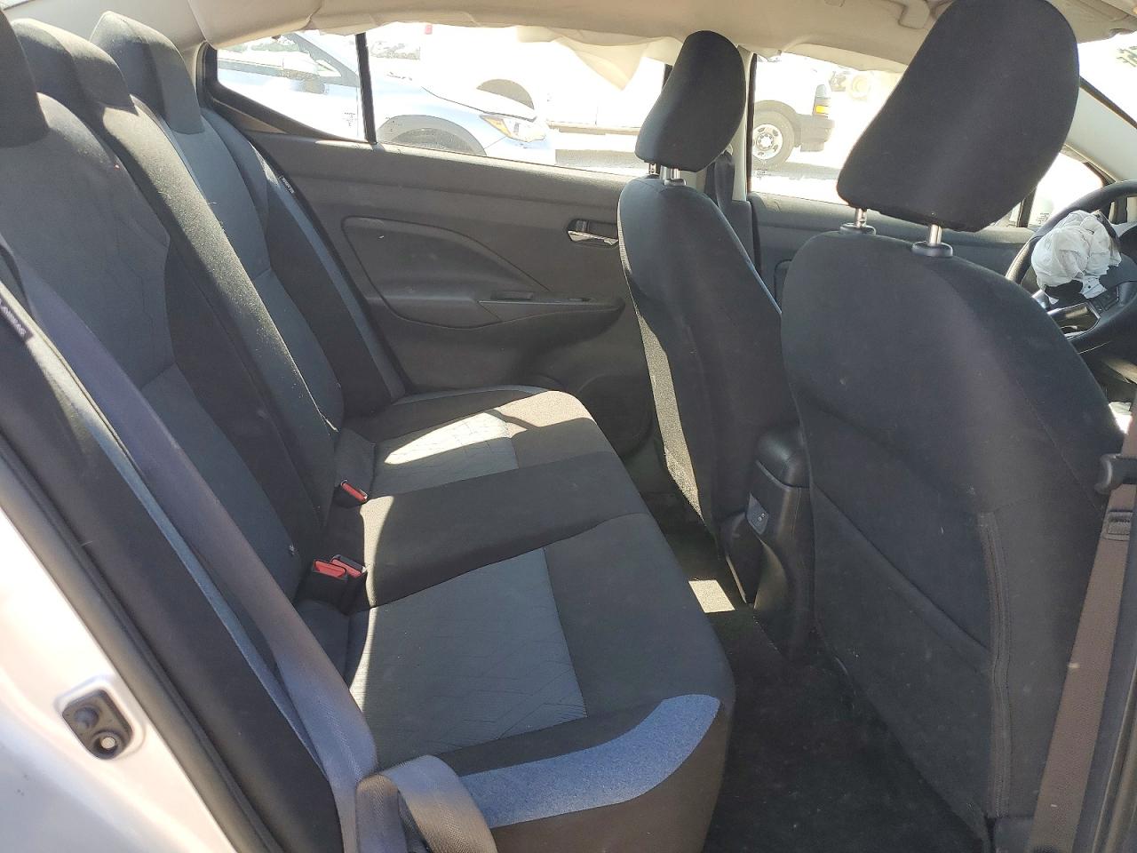 2025 NISSAN VERSA SV photo 19