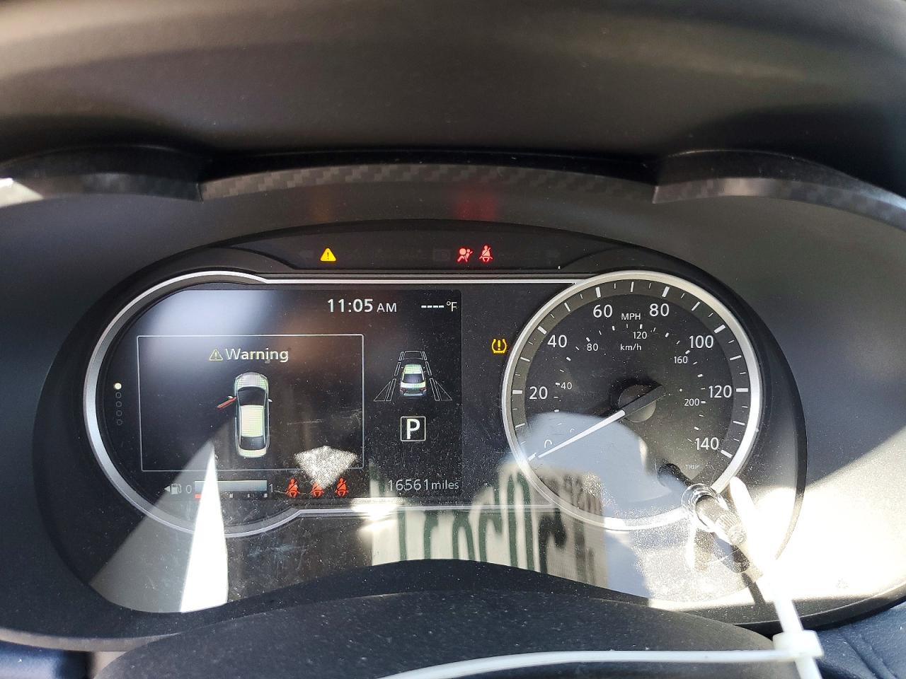 2025 NISSAN VERSA SV photo 17