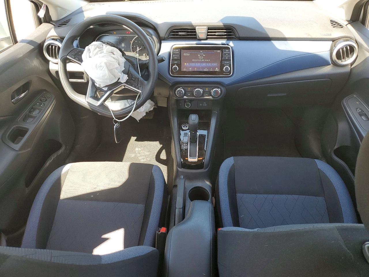 2025 NISSAN VERSA SV photo 15