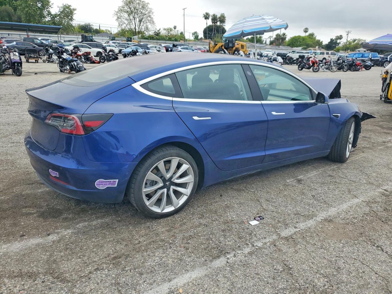 2018 TESLA MODEL 3 photo 5