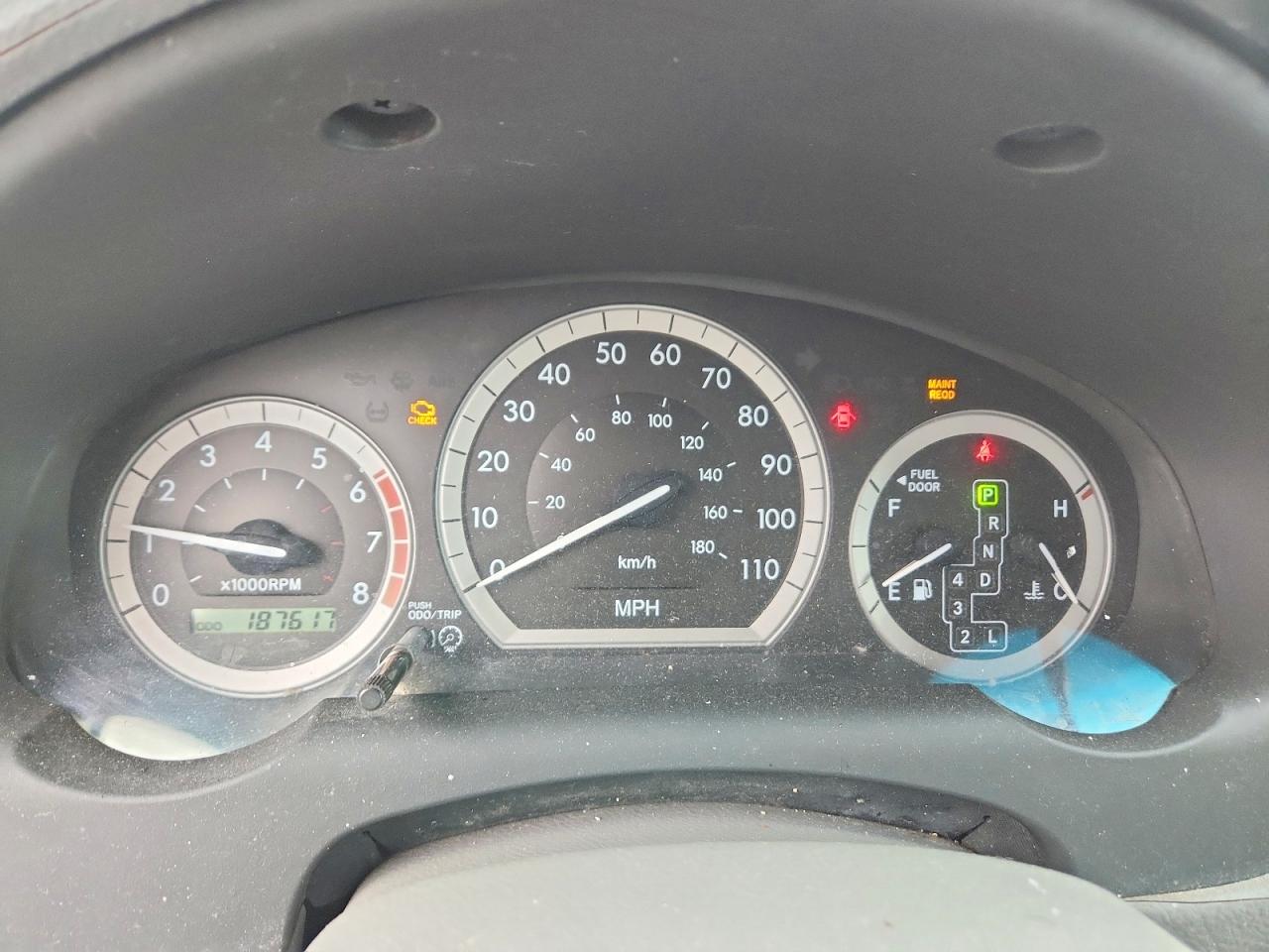 2004 TOYOTA SIENNA LE 8 PASSENGER photo 17