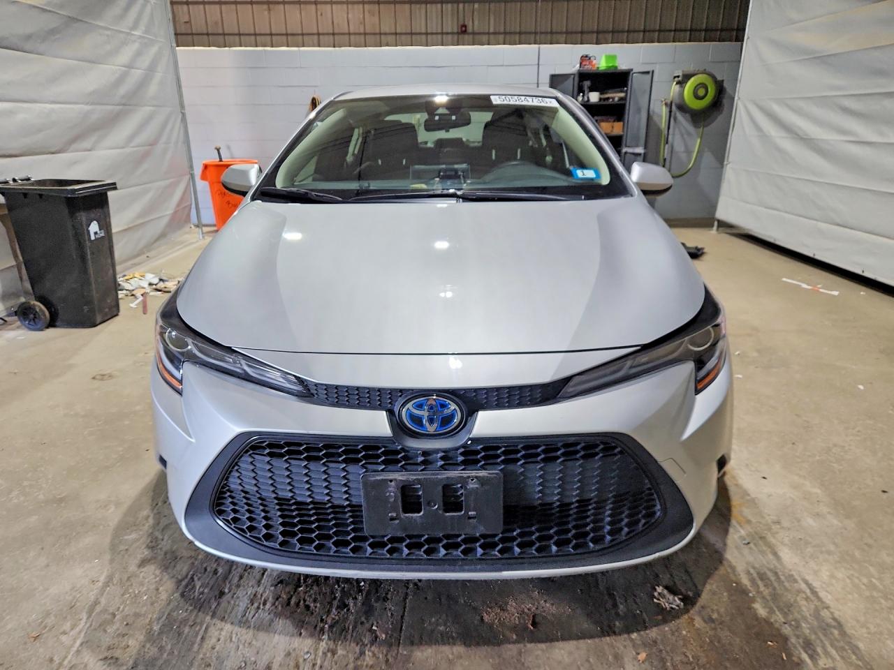 2020 TOYOTA COROLLA LE photo 9