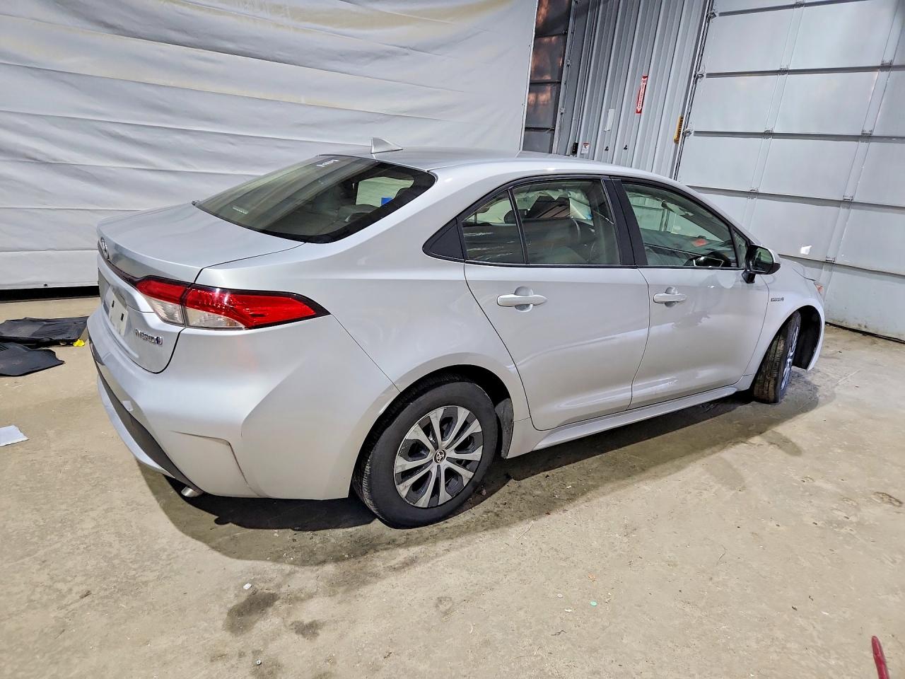2020 TOYOTA COROLLA LE photo 5