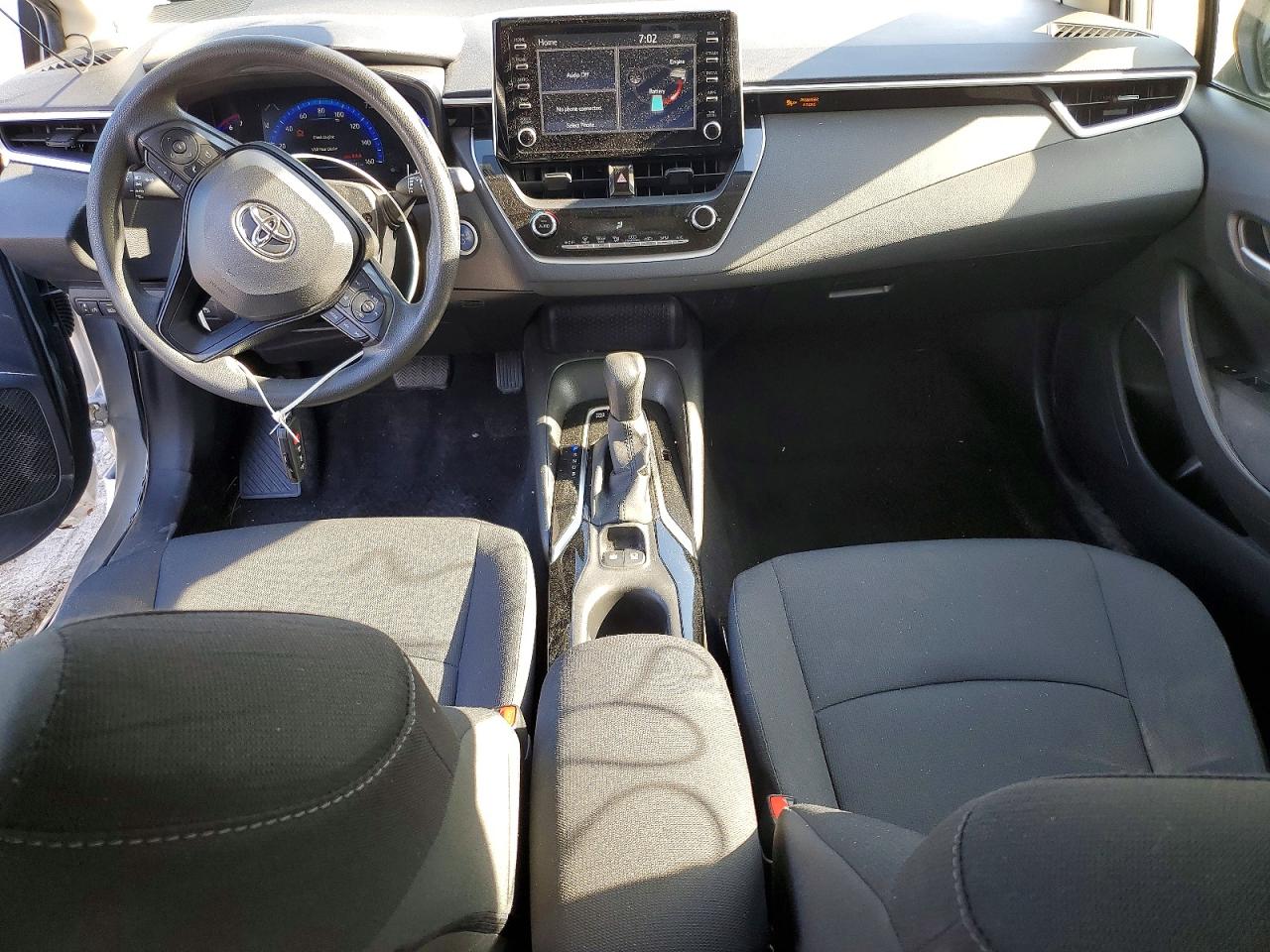 2020 TOYOTA COROLLA LE photo 15