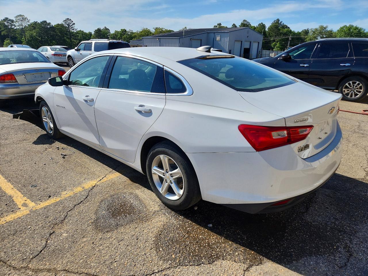 2021 CHEVROLET MALIBU LS photo 3