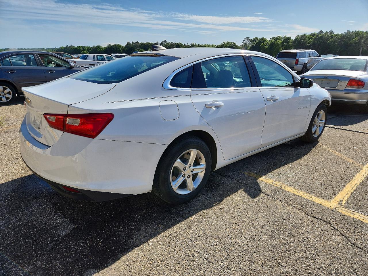 2021 CHEVROLET MALIBU LS photo 5