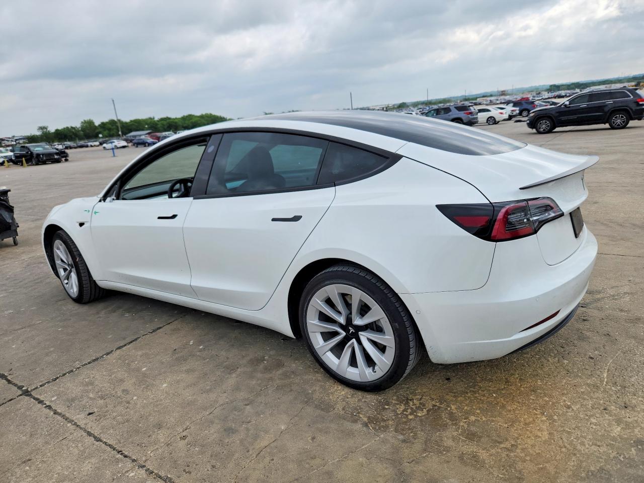 2022 TESLA MODEL 3 photo 4