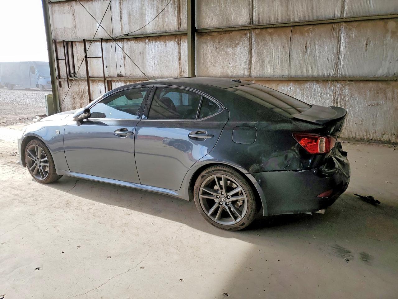 2011 LEXUS IS 250 photo 4