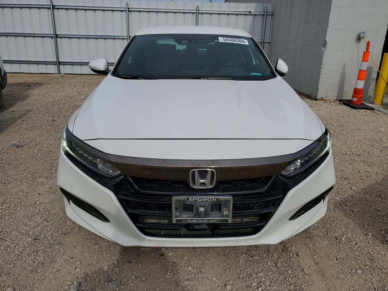 2018 HONDA ACCORD SPORT photo 13