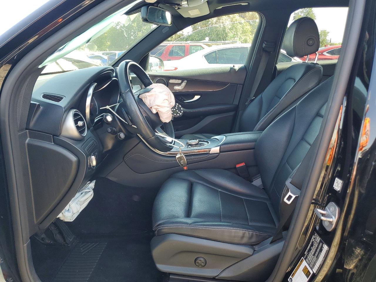 2018 MERCEDES-BENZ GLC 300 photo 7
