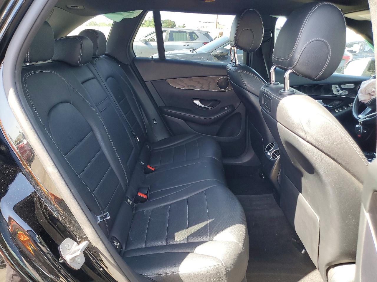 2018 MERCEDES-BENZ GLC 300 photo 11