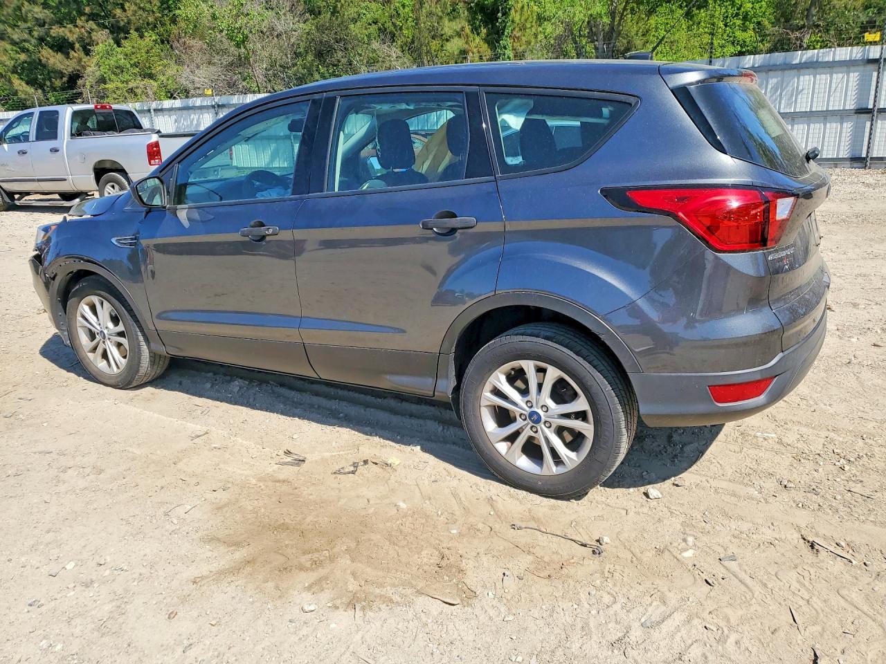 2019 FORD ESCAPE S photo 3