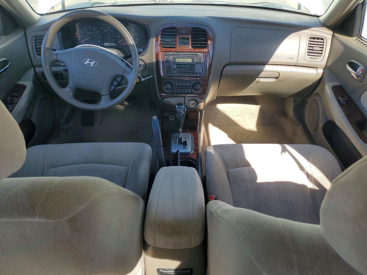 2004 HYUNDAI SONATA GLS photo 8