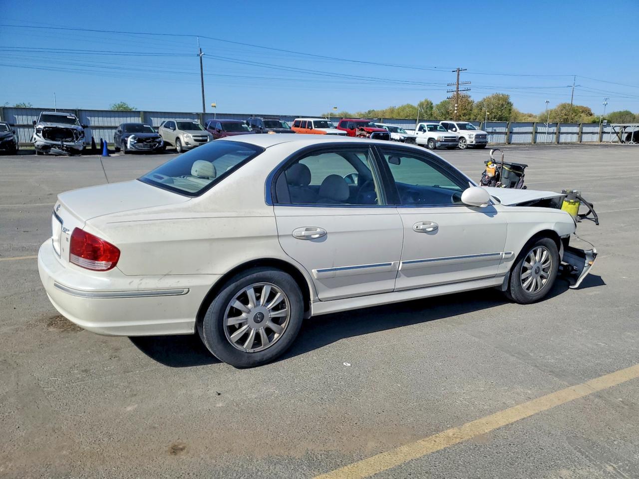 2004 HYUNDAI SONATA GLS photo 3
