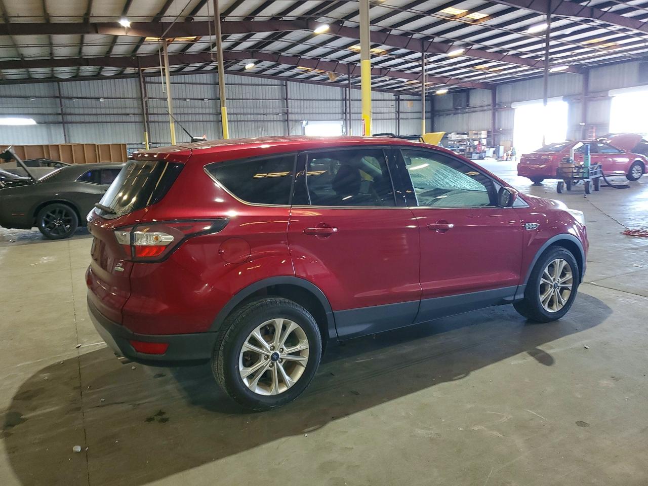 2017 FORD ESCAPE SE photo 3
