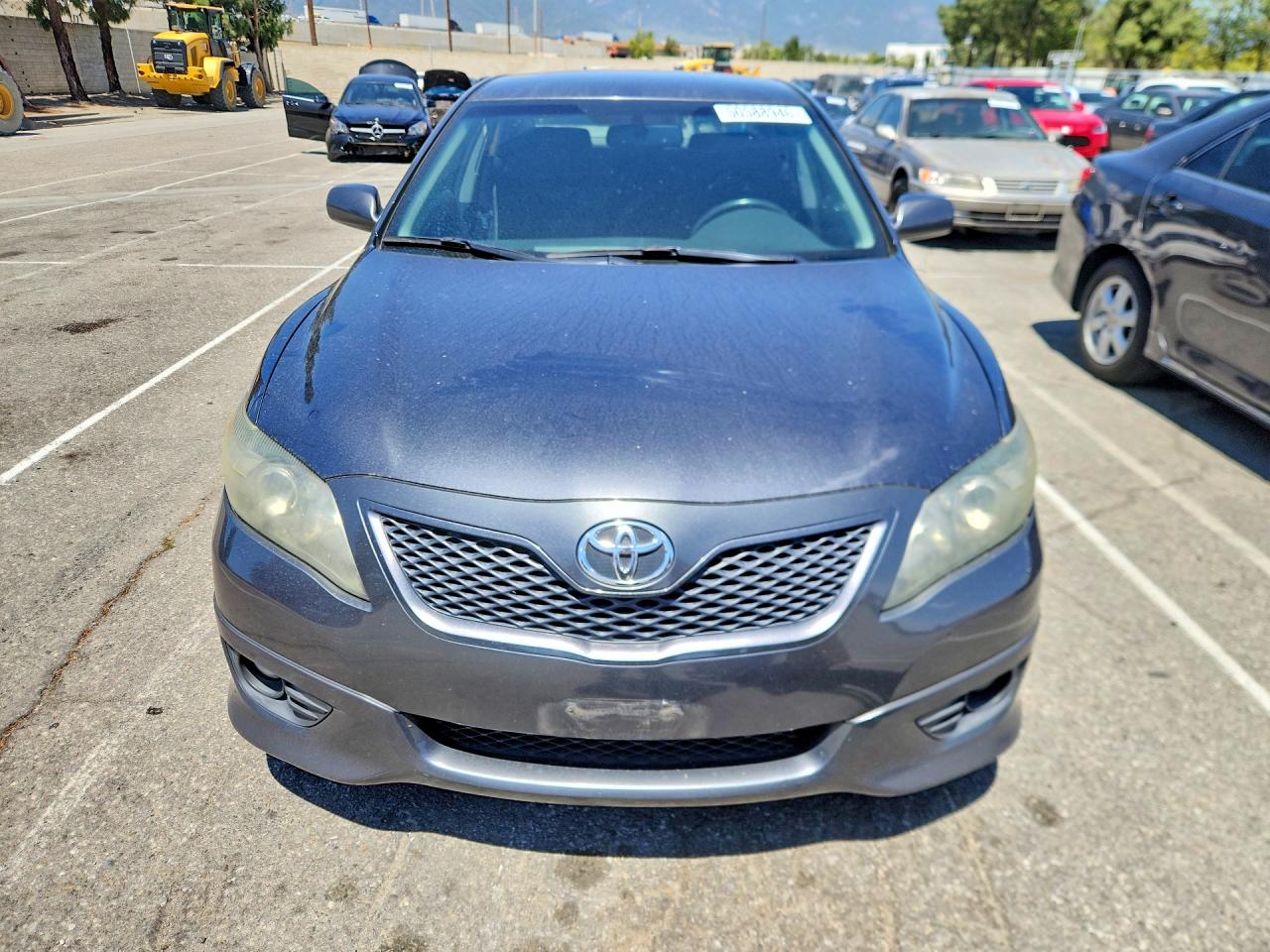 2010 TOYOTA CAMRY SE photo 9