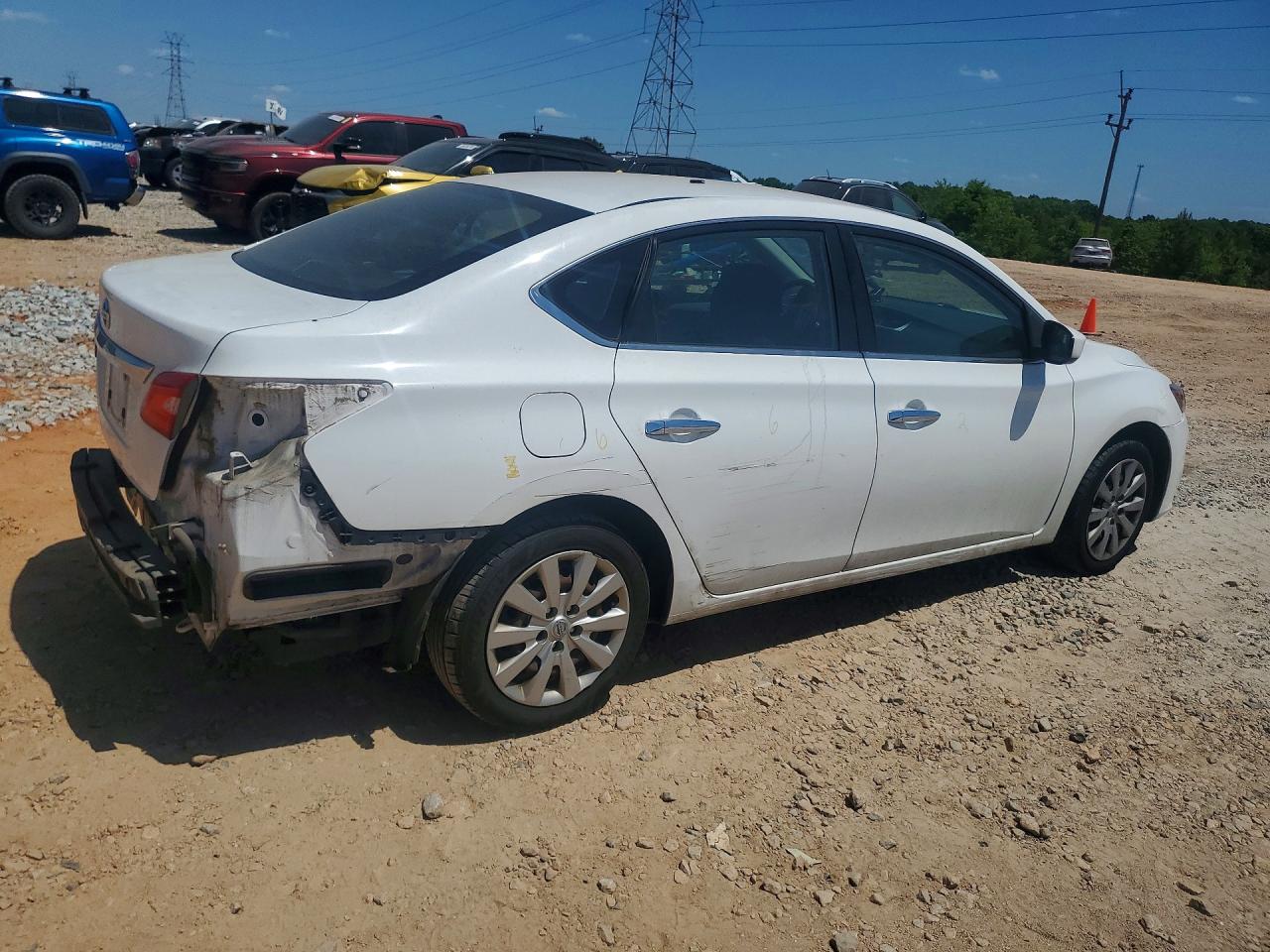 2017 NISSAN SENTRA S photo 5