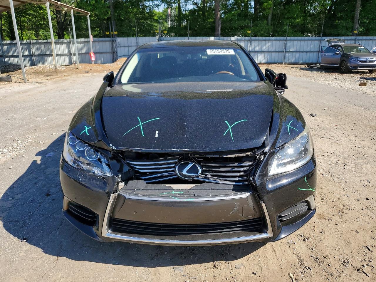 2015 LEXUS LS 460L photo 5