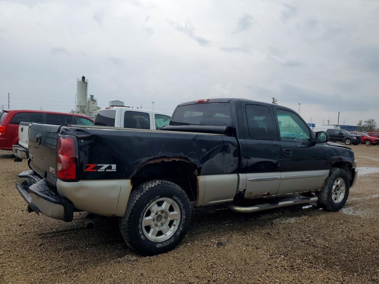2004 GMC NEW SIERRA K1500 photo 7