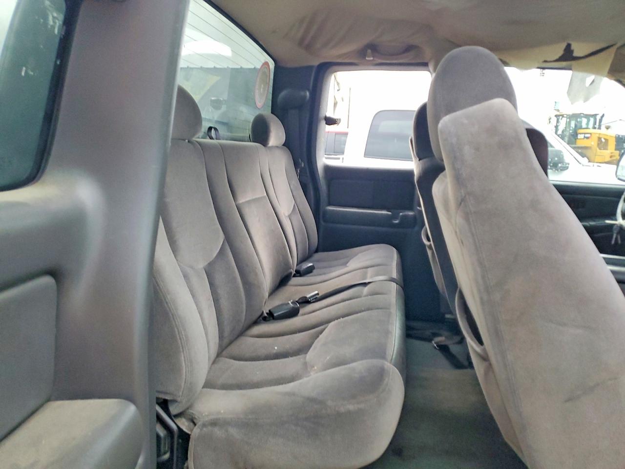 2004 GMC NEW SIERRA K1500 photo 28
