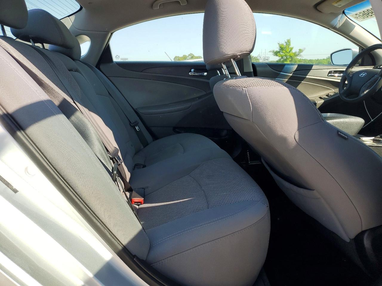 2013 HYUNDAI SONATA GLS photo 19