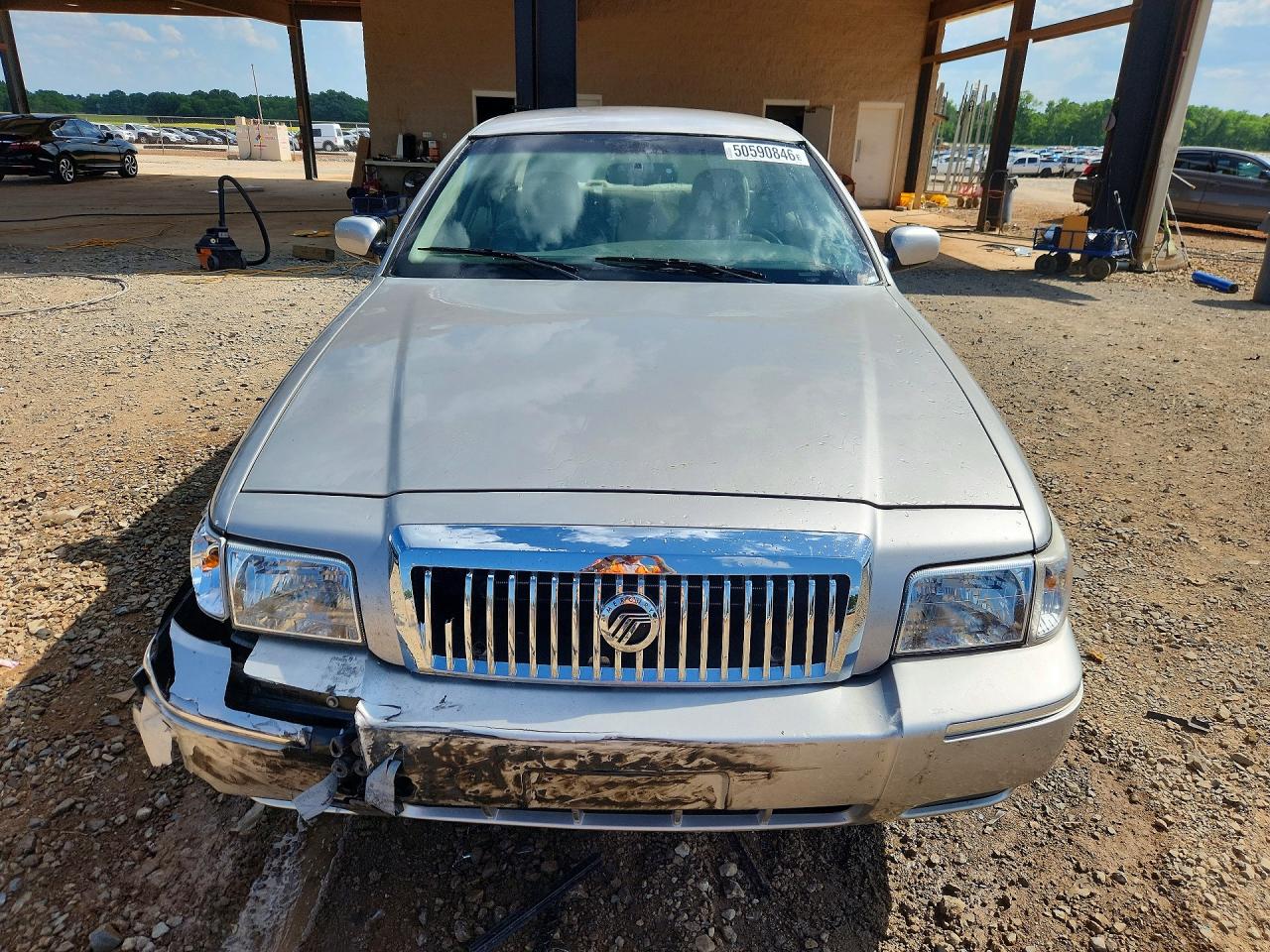 2010 MERCURY GRAND MARQUIS LS photo 13